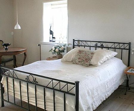 Teglgaarden Bed & Breakfast Vindeby  Стая снимка